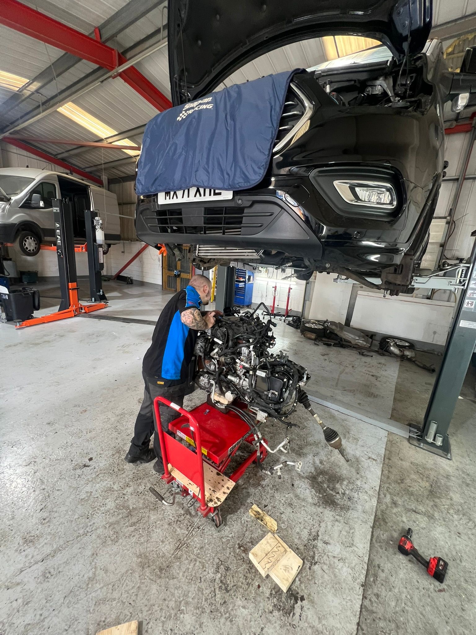 c123b359-40f0-476c-acfe-5a657d3f5542